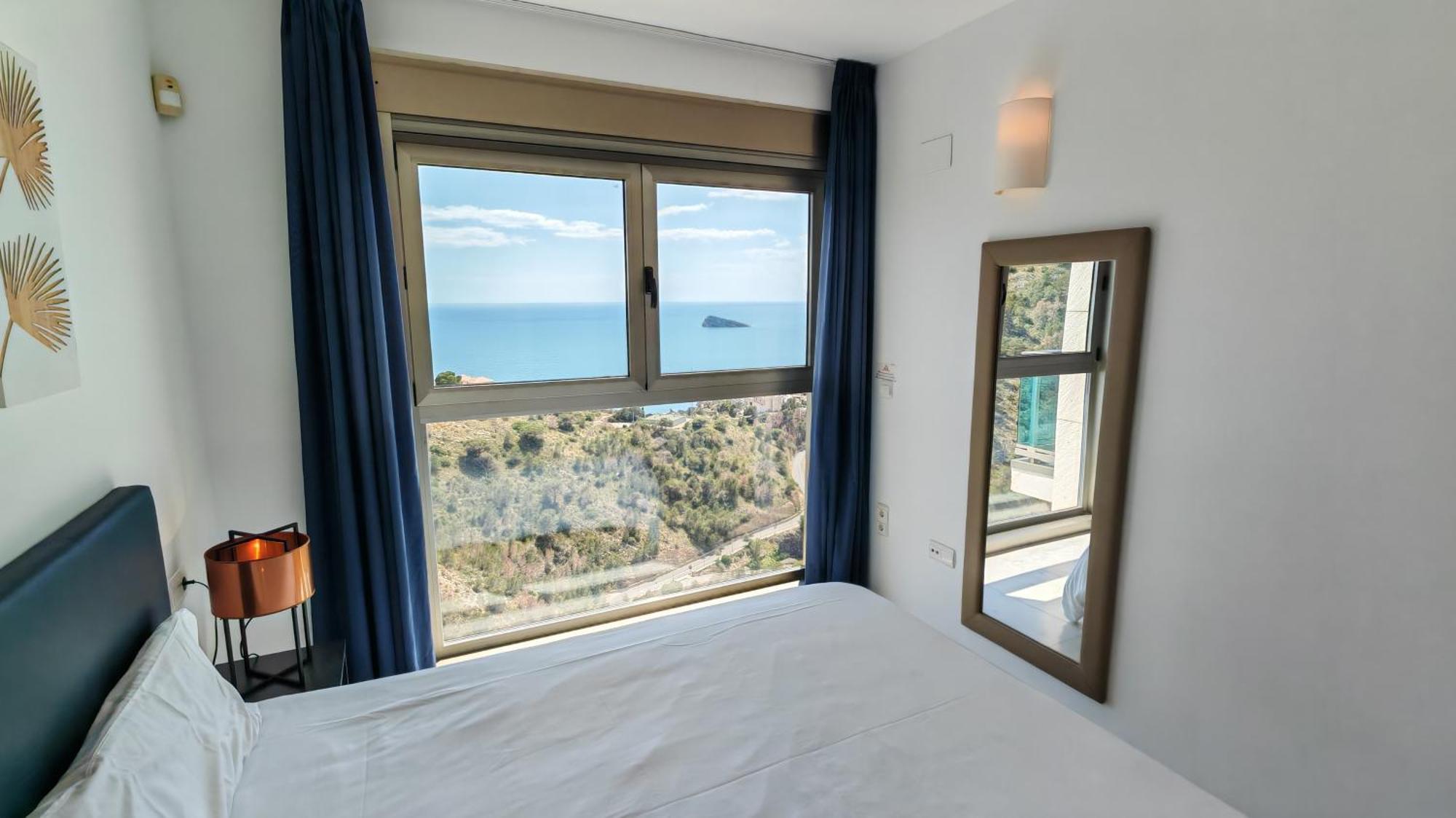 Benidorm High Rise Apartments - Sea Views - Torre Lugano Kültér fotó