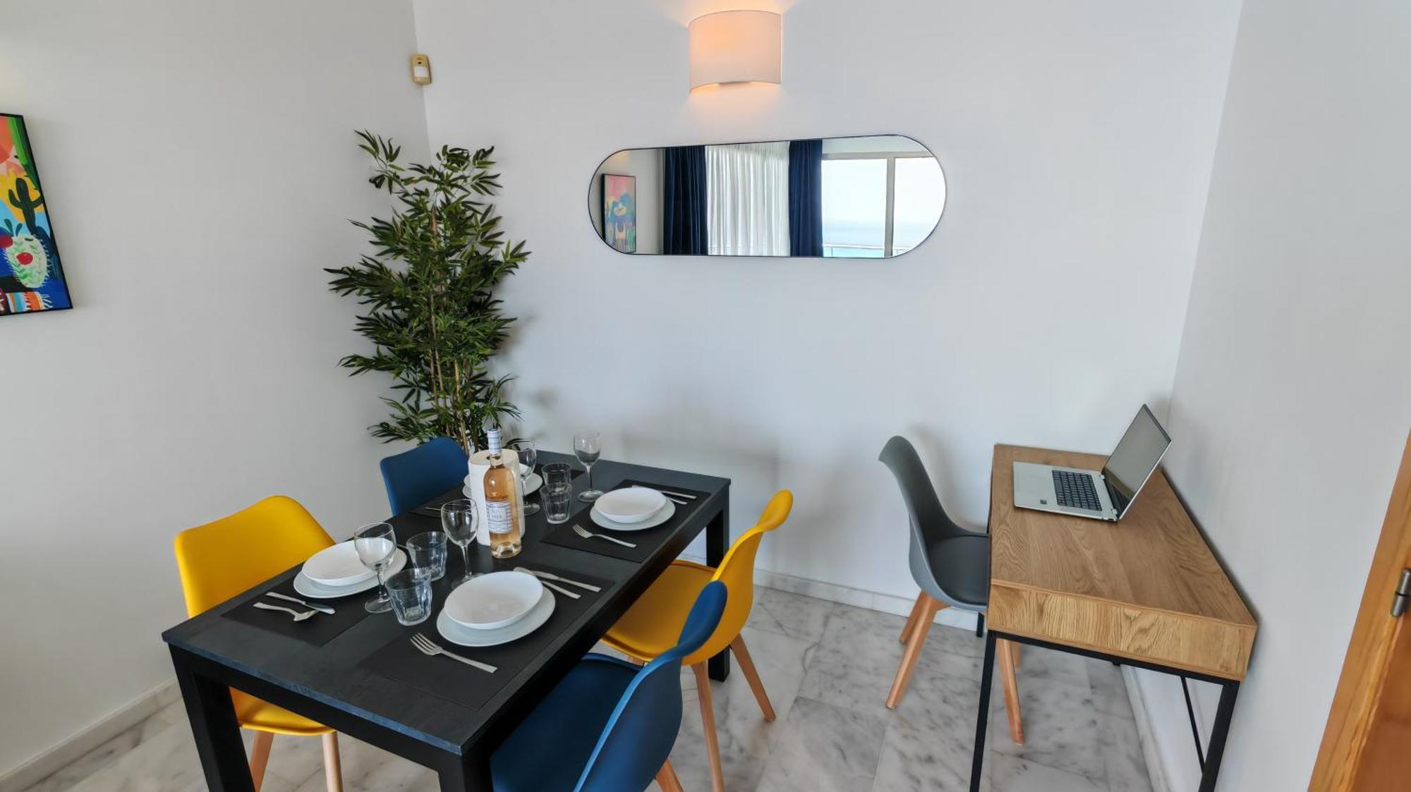 Benidorm High Rise Apartments - Sea Views - Torre Lugano Kültér fotó